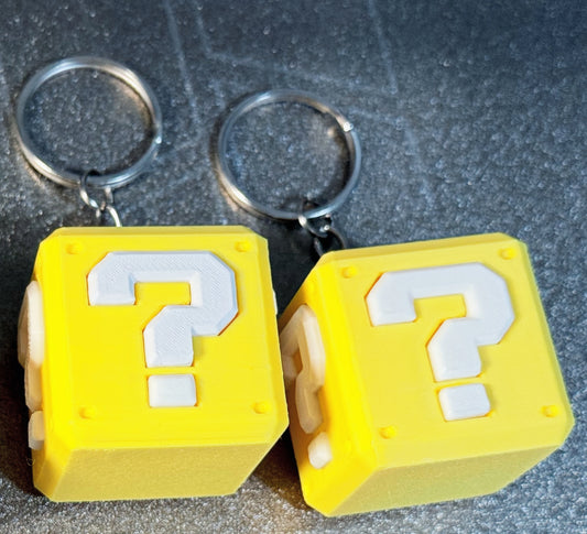 Super Mario - Question Block Keychain (set of 3) image 1