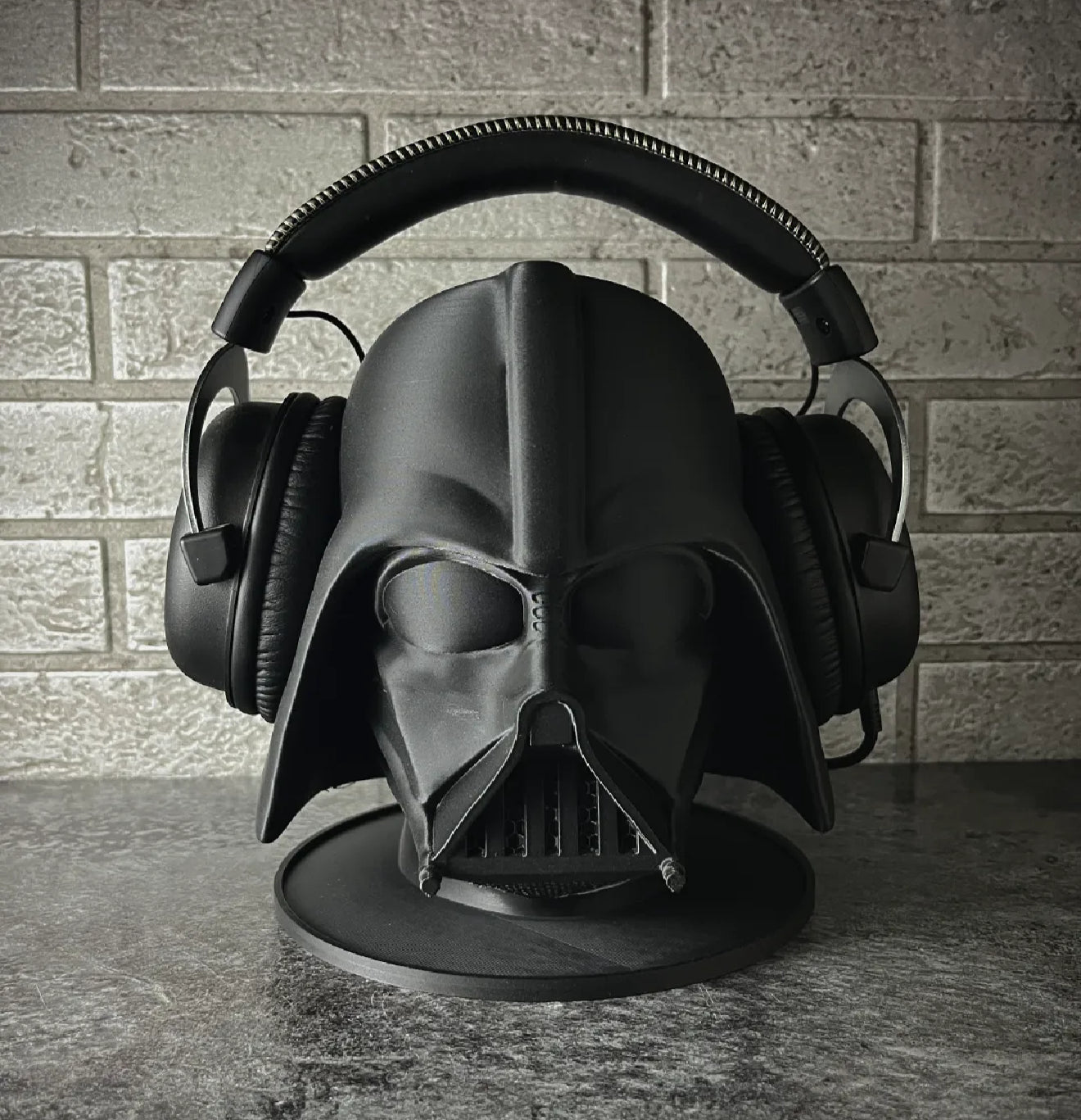 Star Wars - Darth Vader Headphone Stand image 1
