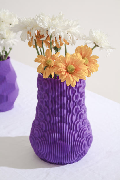 Berry Vase image 2