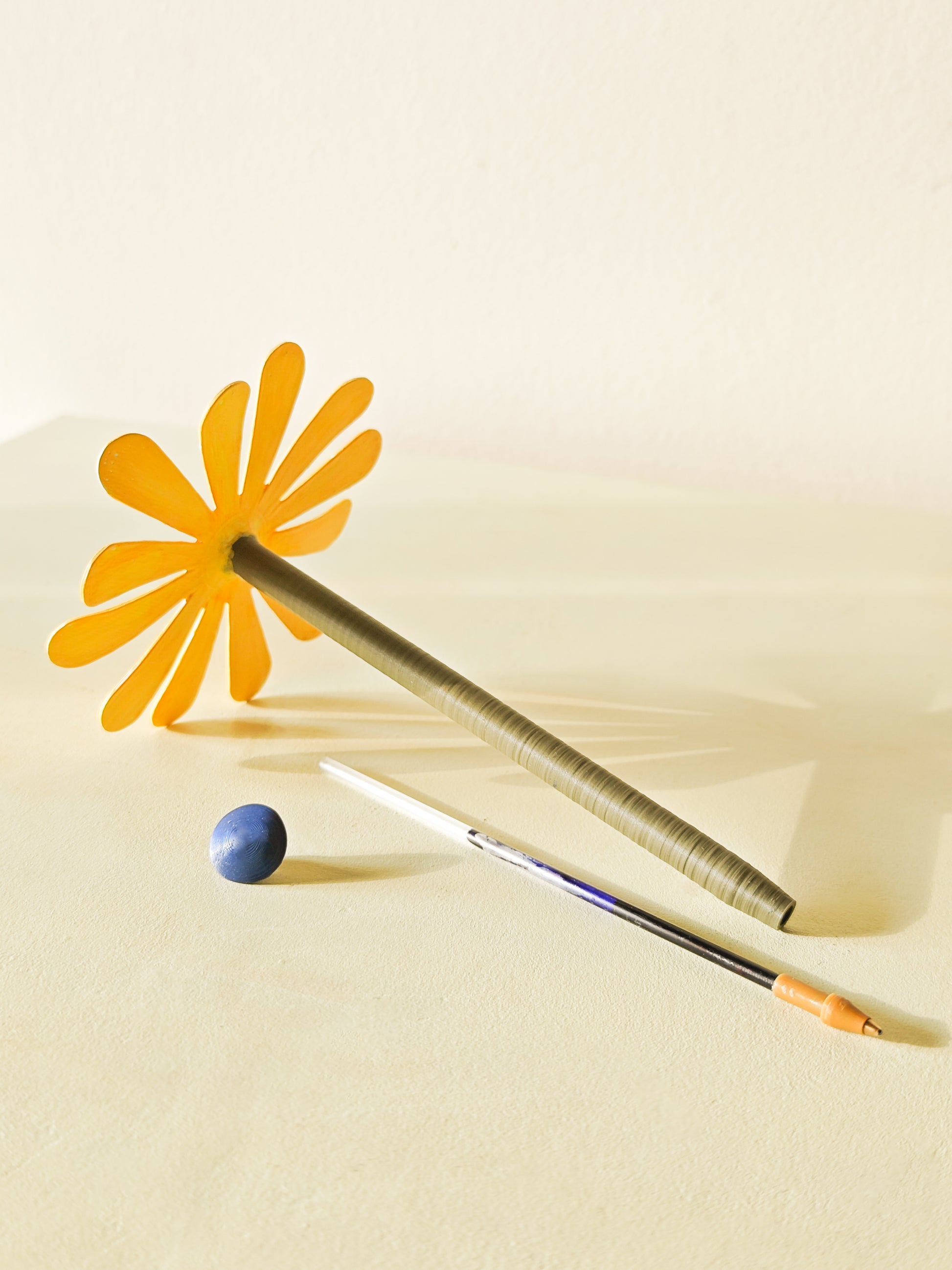 Bloomable Flower Pens & Pot image 4